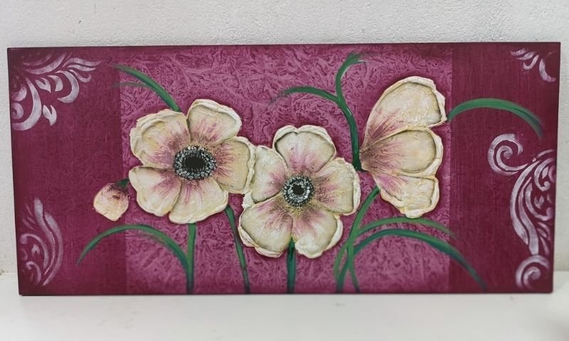 Pinturas y lienzos en exhibición